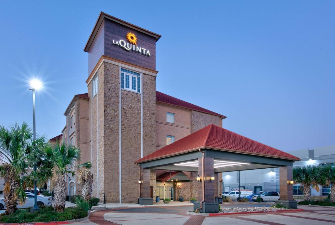 La Quinta By Wyndham Dallas Grand Prairie South Hotel Exterior photo